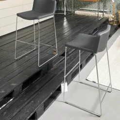 Tonon Barhocker & Barstühle|2er-Set Barhocker Wave Bezug Eco-Leder Schwarz Gestell Verchromt Inklusive Gleiter