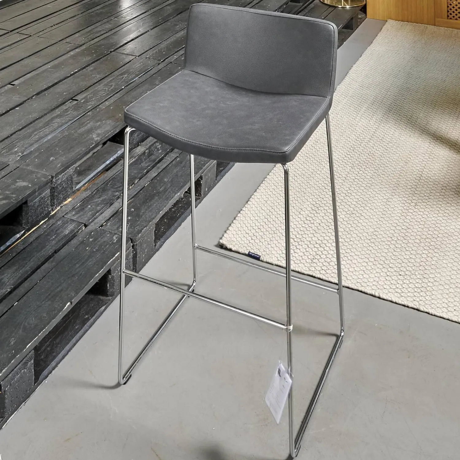 Tonon Barhocker & Barstühle|2er-Set Barhocker Wave Bezug Eco-Leder Schwarz Gestell Verchromt Inklusive Gleiter