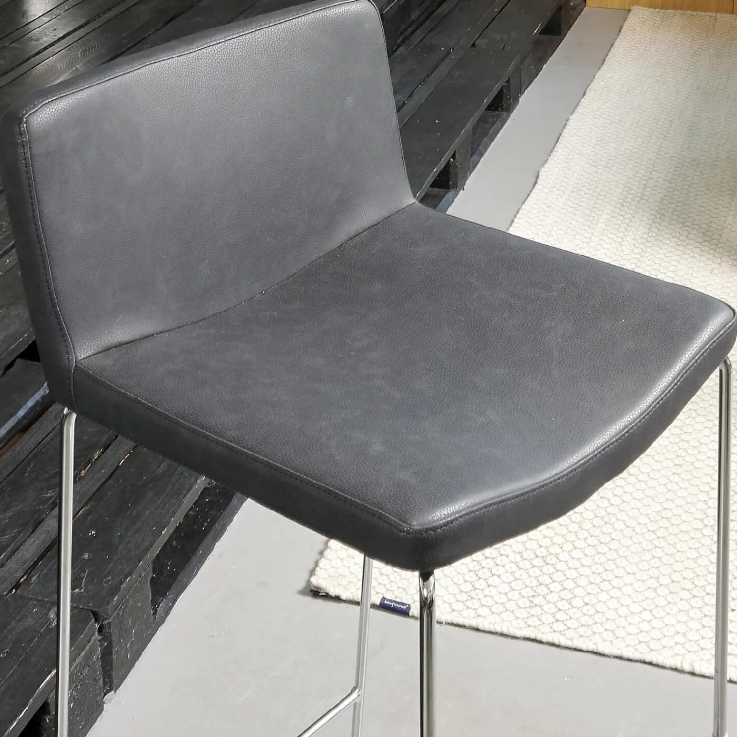 Tonon Barhocker & Barstühle|2er-Set Barhocker Wave Bezug Eco-Leder Schwarz Gestell Verchromt Inklusive Gleiter