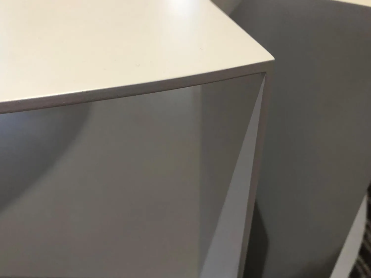 B&B Italia Beistelltische|Couchtische|2er-Set Beistelltisch Nix Weiß Lackiert Kernleder Schwarz