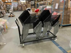 Brunner Stuhlsets|20er-Set Stapelstuhl mit Armlehnen Linos Schwarz auf Rollwagen