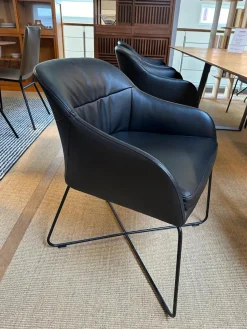 Wendelbo Stuhlsets|4er-Set Caspar Chair Leder Treviso Black Schwarz Gesell Schwarz