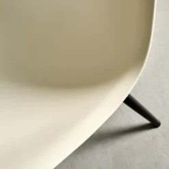Vitra Stuhlsets|2er-Set Eames Plastik Side Chair DSW Sitzschale Kunststoff Kieselstein Gestell Ahorn Schwarz Lackiert