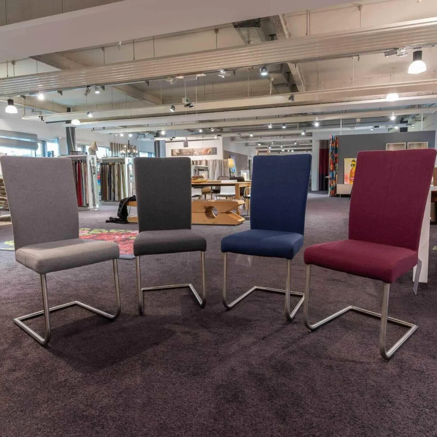 Carega Design Stuhlsets|4er-Set Freischwinger CA Diana 3/B Stoff Facet Aubergine Lichtgrijs Middengrijs Blue