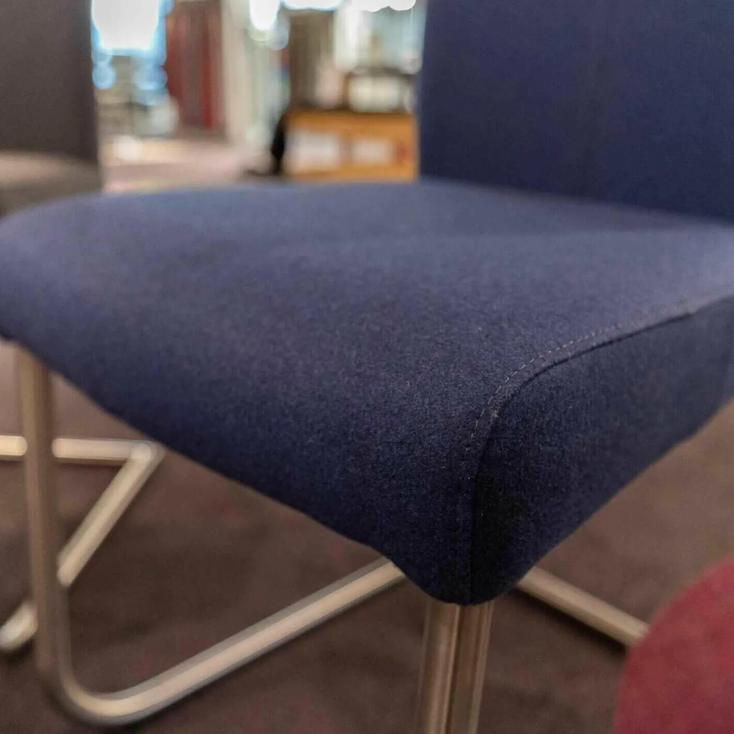 Carega Design Stuhlsets|4er-Set Freischwinger CA Diana 3/B Stoff Facet Aubergine Lichtgrijs Middengrijs Blue