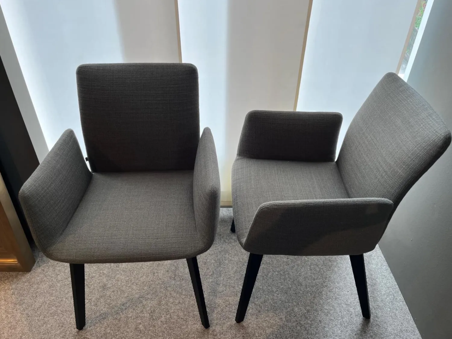 COR Stuhlsets|2er-Set Stühle Jalis Stoff 7145 Taupe Grau Gestell Massivholz Schwarz Geölt