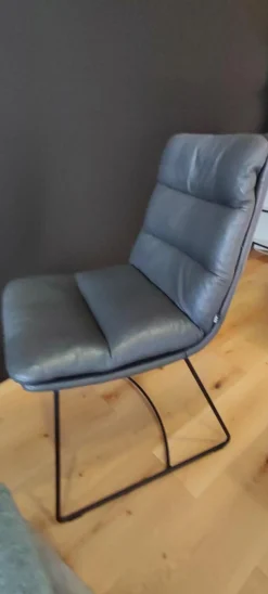 KFF Stuhlsets|2er-Set Stuhl Arva 1512 OA2 Leder Sauvage 4 8102 Anthrazit Rundrohrgestell M02 Struktur Schwarz