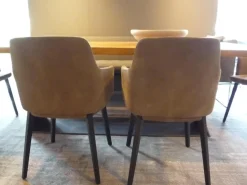 Montis Stuhlsets|4er-Set Stuhl Back Me Up Leder Sepia L40 Beige Füße Schwarz