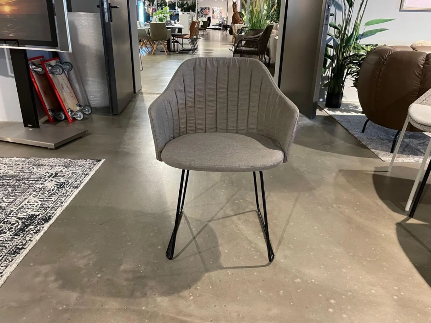 Cane Line Gartenstühle|4er-Set Stuhl Choice Stoff Natté Taupe Grau Schale Polypropylen Schwarz Gestell Kufe Stahl Black Schwarz Warmverzinkt