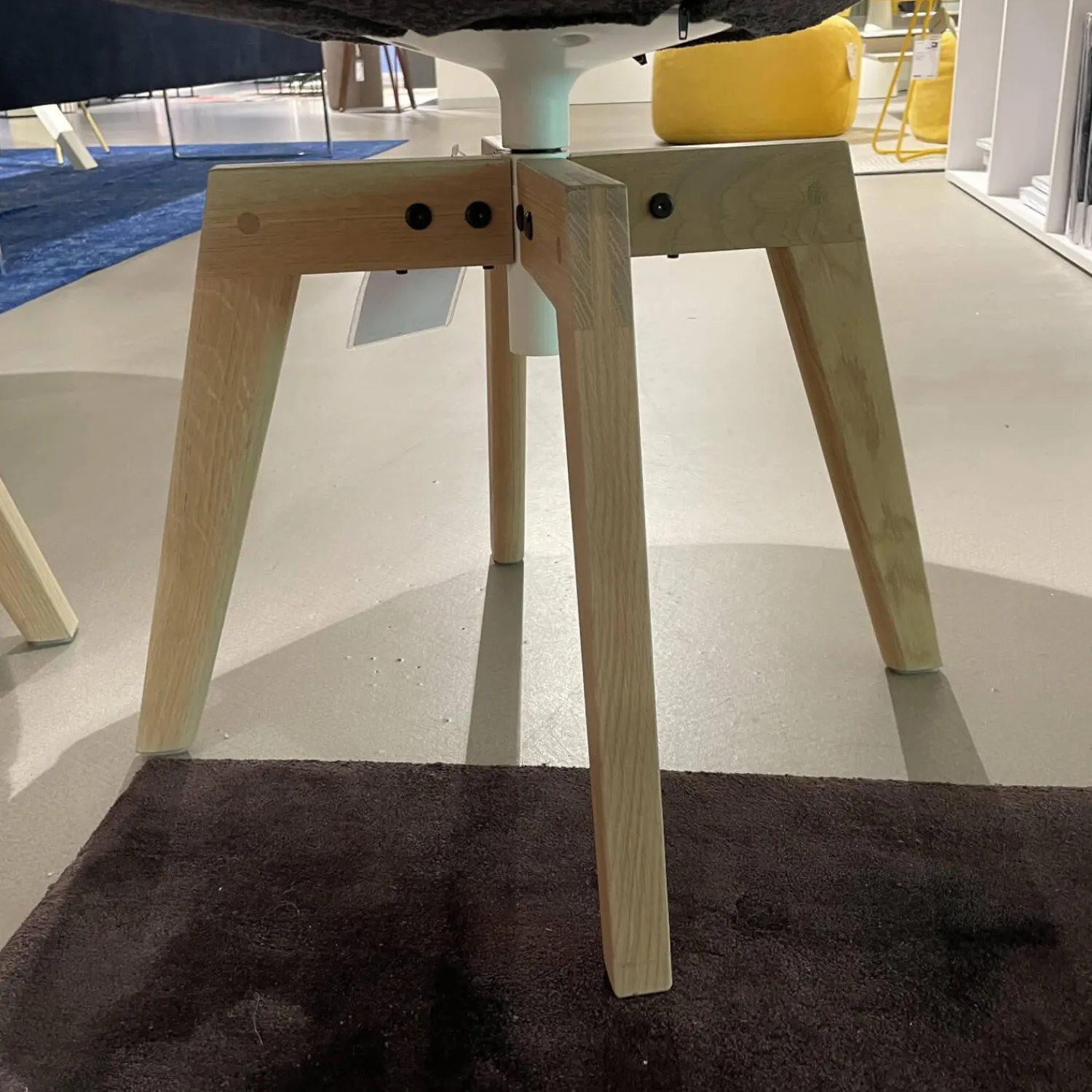 MDF Italia Stuhlsets|2er-Set Stuhl Flow Slim Stoff Sbiancato Tika mit vier Füßen in Bleicheiche