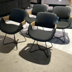 Hartmann Stuhlsets|4er-Set Stuhl Harta Stoff Mittelgrau Kerneiche Umato Drahtgestell Schwarz