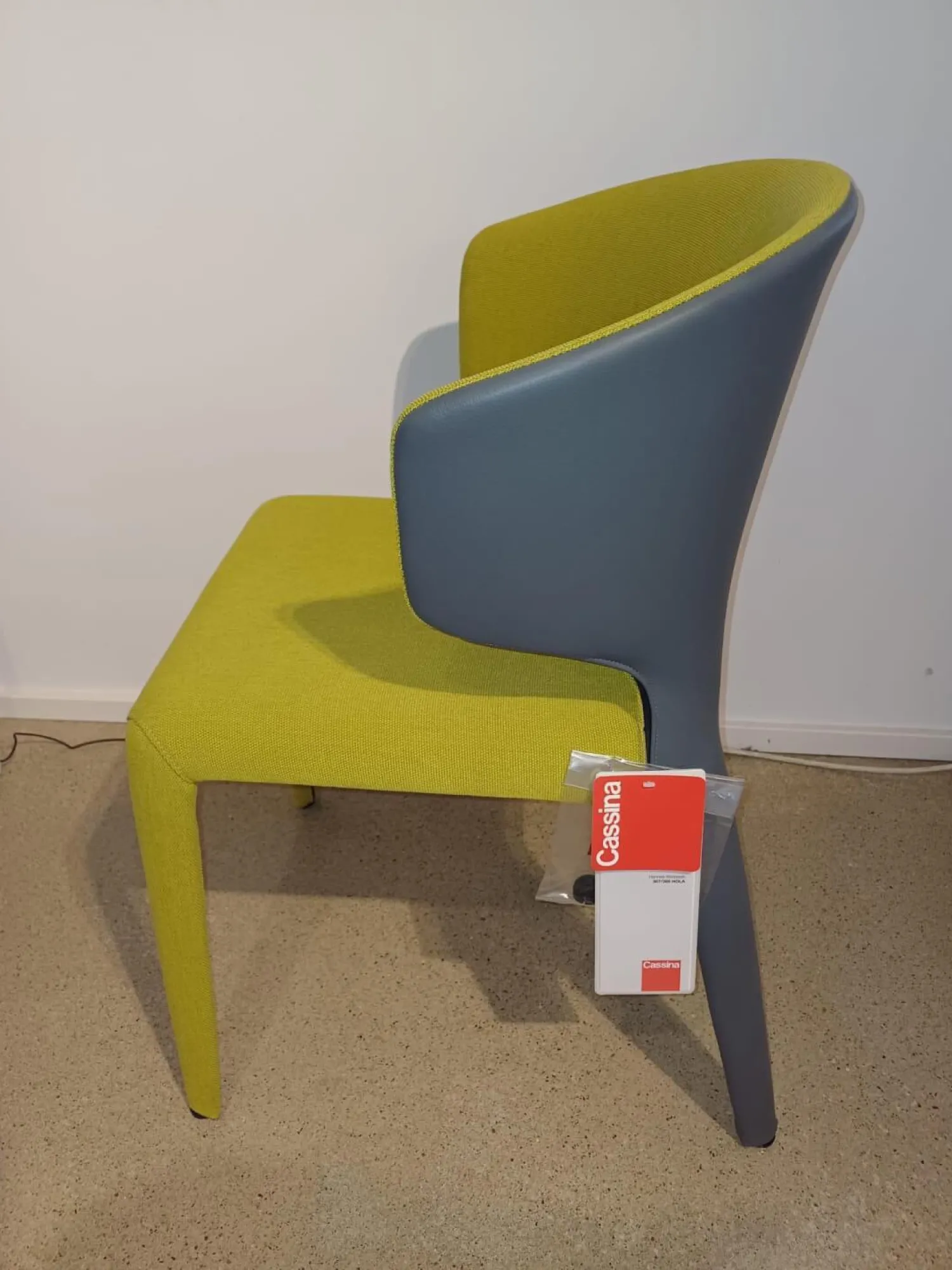 Cassina Stuhlsets|4er-Set Stuhl Hola Außen Leder 13X267 Grau Innen Stoff 13K550 Gelb Grün