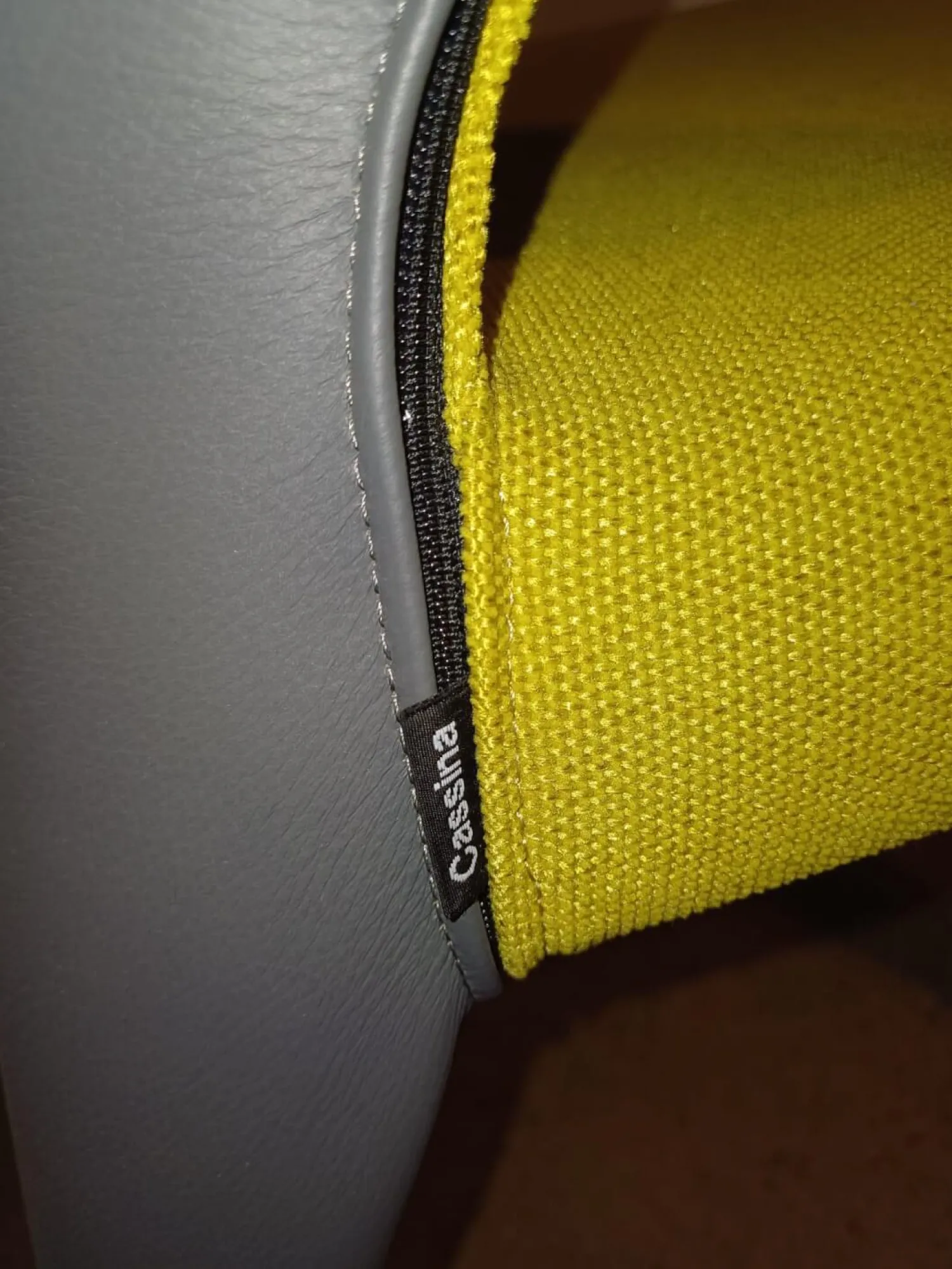 Cassina Stuhlsets|4er-Set Stuhl Hola Außen Leder 13X267 Grau Innen Stoff 13K550 Gelb Grün