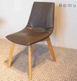 Team 7 Stuhlsets|4er-Set Stuhl Lui Leder L1 Schwarzbraun Gestell Eiche Naturöl