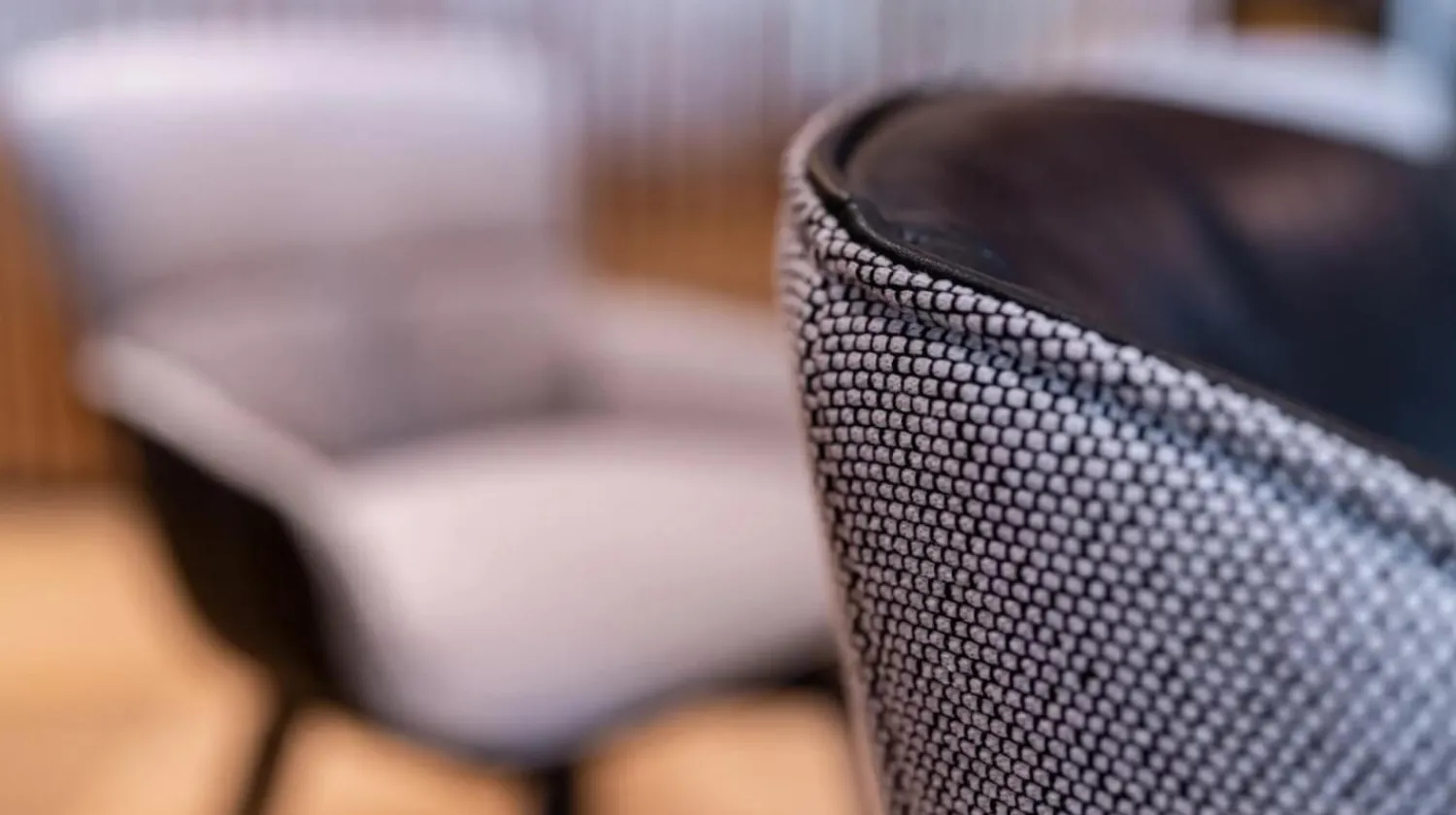 Freifrau Stuhlsets|4er-Set Stuhl Marla Armchair Low Bezug Stoff Opera Pepper Marla Armchair High Bezug Leder Orient Ebony 80001