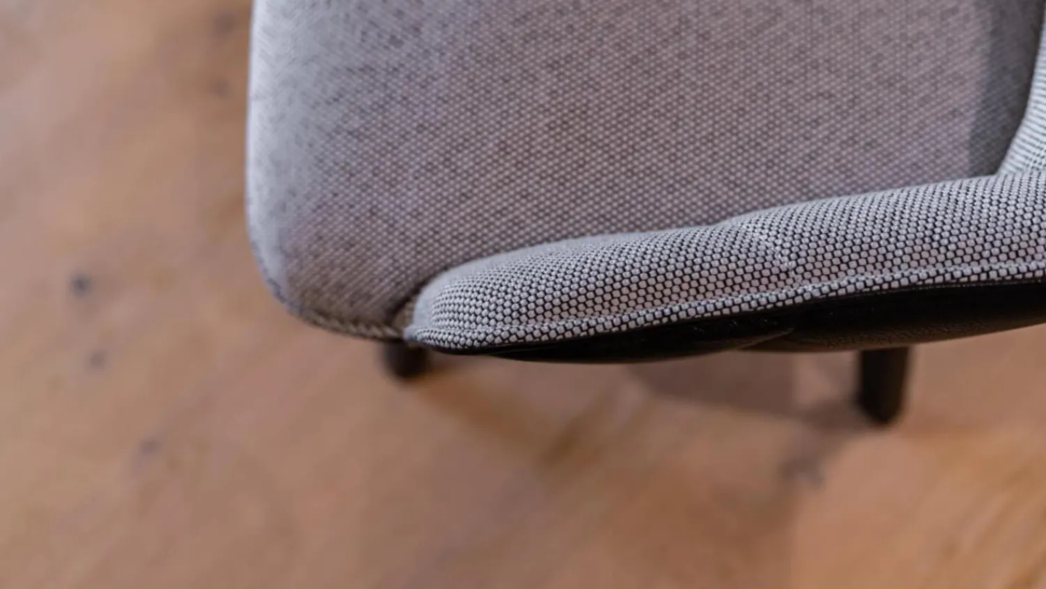 Freifrau Stuhlsets|4er-Set Stuhl Marla Armchair Low Bezug Stoff Opera Pepper Marla Armchair High Bezug Leder Orient Ebony 80001