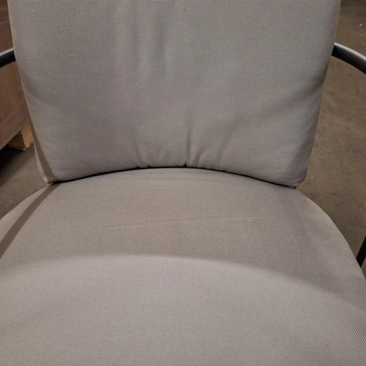 Living Divani Gartenstühle|8er-Set Stuhl Mine Café Stoff Ginostra 94 Grau Geflecht PVC Schwarz Rahmen Edelstahl Gunmeta Schwarz