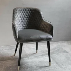 Gustav Hahn Stuhlsets|4er-Set Stuhl Modell Albert Stoff Piano 15 Füße Messing Veredelt