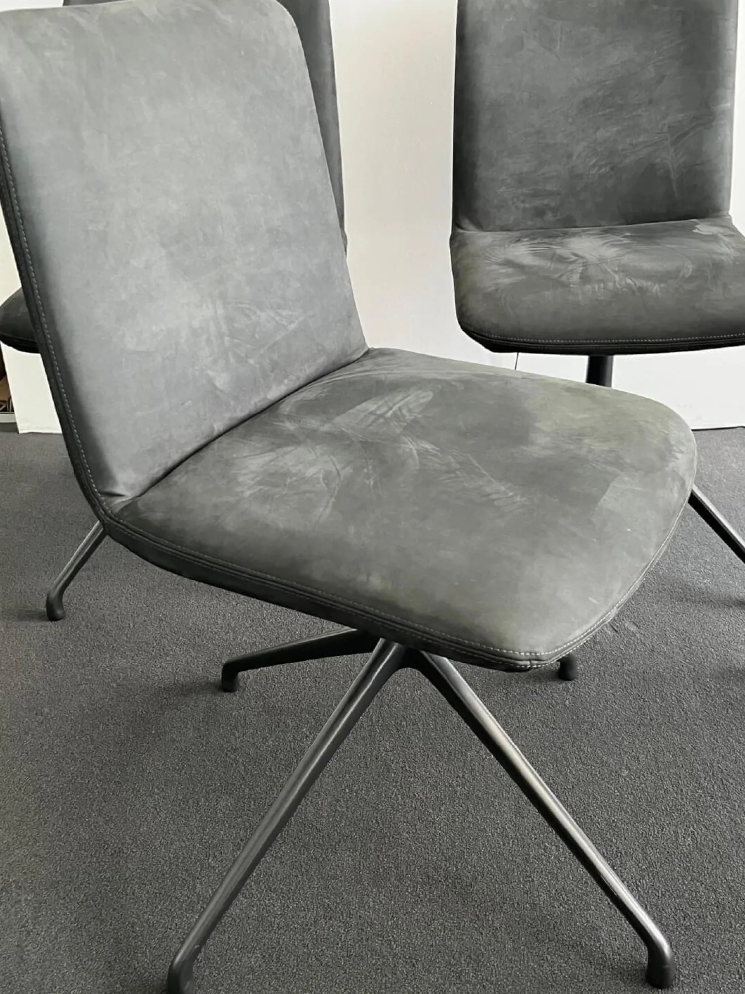 Riva1920 Stuhlsets|4er-Set Stuhl Soft D4 Leder Nabuk 28 Nero B2 Eisen Lackiert Irondest