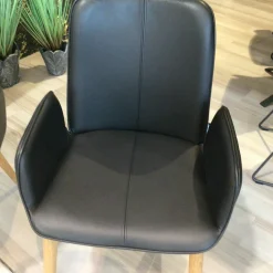 Contur Stuhlsets|2er-Set Stuhl Urbino Stuhl Leder Massiv Nero Füße Eiche Natur mit Armlehne