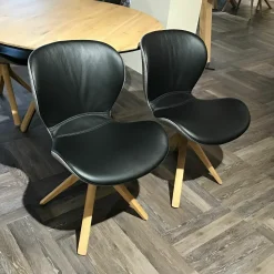 Wimmer Stuhlsets|4er-Set Stuhl Wodan Leder Colorado Schwarz Rückseite Stoff Grau Füße Asteiche