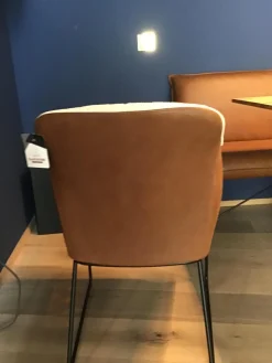 Haas Essgruppen|Essgruppe 3 Stühle Und Eckbank Mason Leder Rawhide Cognac Braun Und Stoff Lisboa 5 Beige Gestell Schwarz, inkl. Tisch