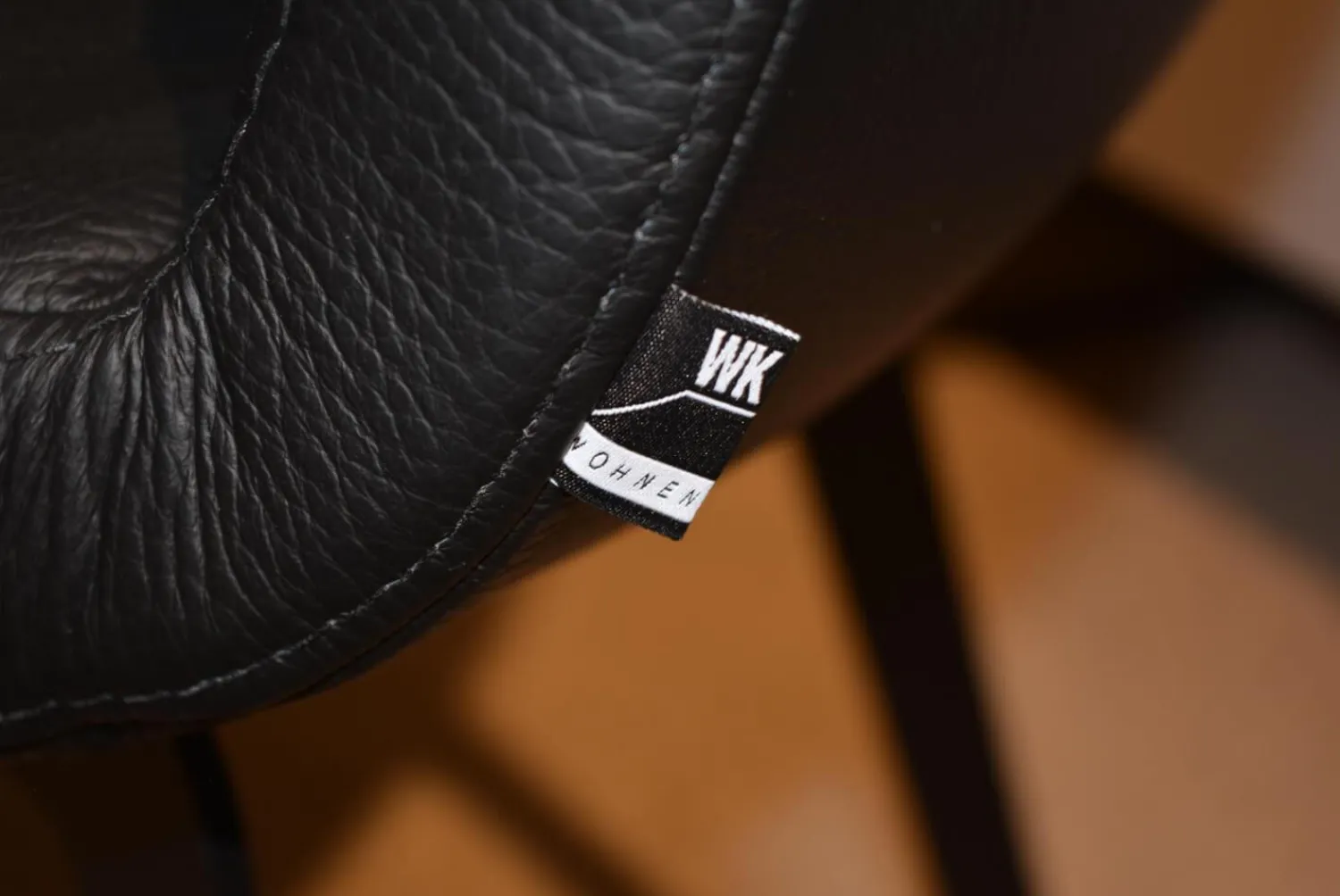 WK Wohnen Esstische|Essgruppe 812 Verkehrsschwarz Mit Stühlen 732 Leder 1 Nero