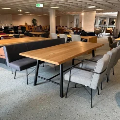 Bert Plantagie Essgruppen|Esstische|Essgruppe Berck Anise Aster Brown Eiche Astig Geölt Leder Twilight Anthrazit Gestell Lack Verkehrsschwarz