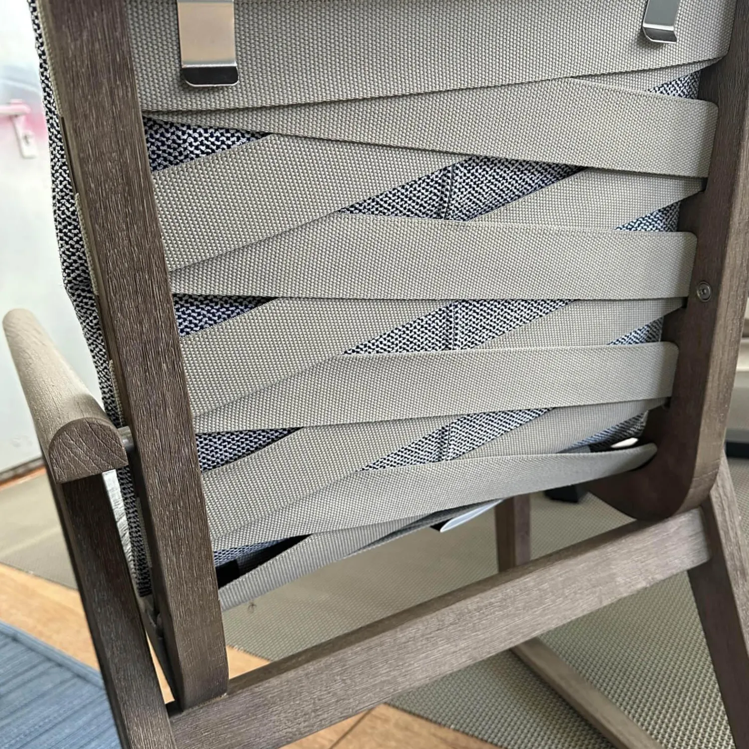 B&B Italia Essgruppen|Essgruppe Gio Outdoor Teak Antique Grey Stühle Bezug Stoff Ecate Blau Weiß