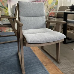 B&B Italia Essgruppen|Essgruppe Gio Outdoor Teak Antique Grey Stühle Bezug Stoff Ecate Blau Weiß