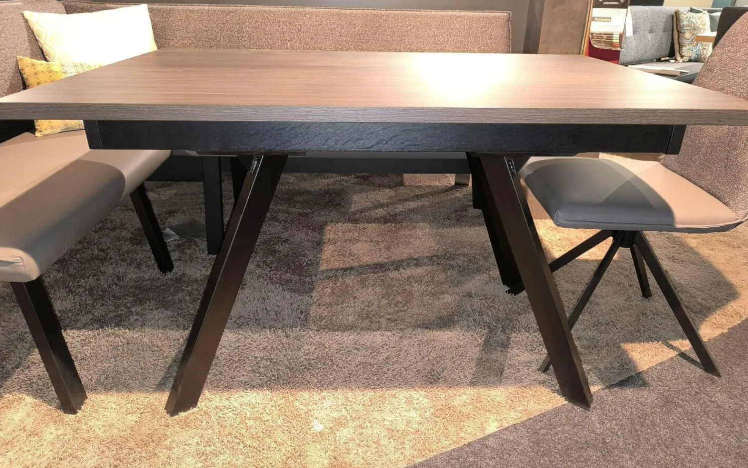 Schösswender Essgruppen|Essgruppe Malta 100 Stoff Wizard 07 Mittelgrau Grau Und Sigma 23 Grau Gestell Metall Schwarz Tisch Oak Grau