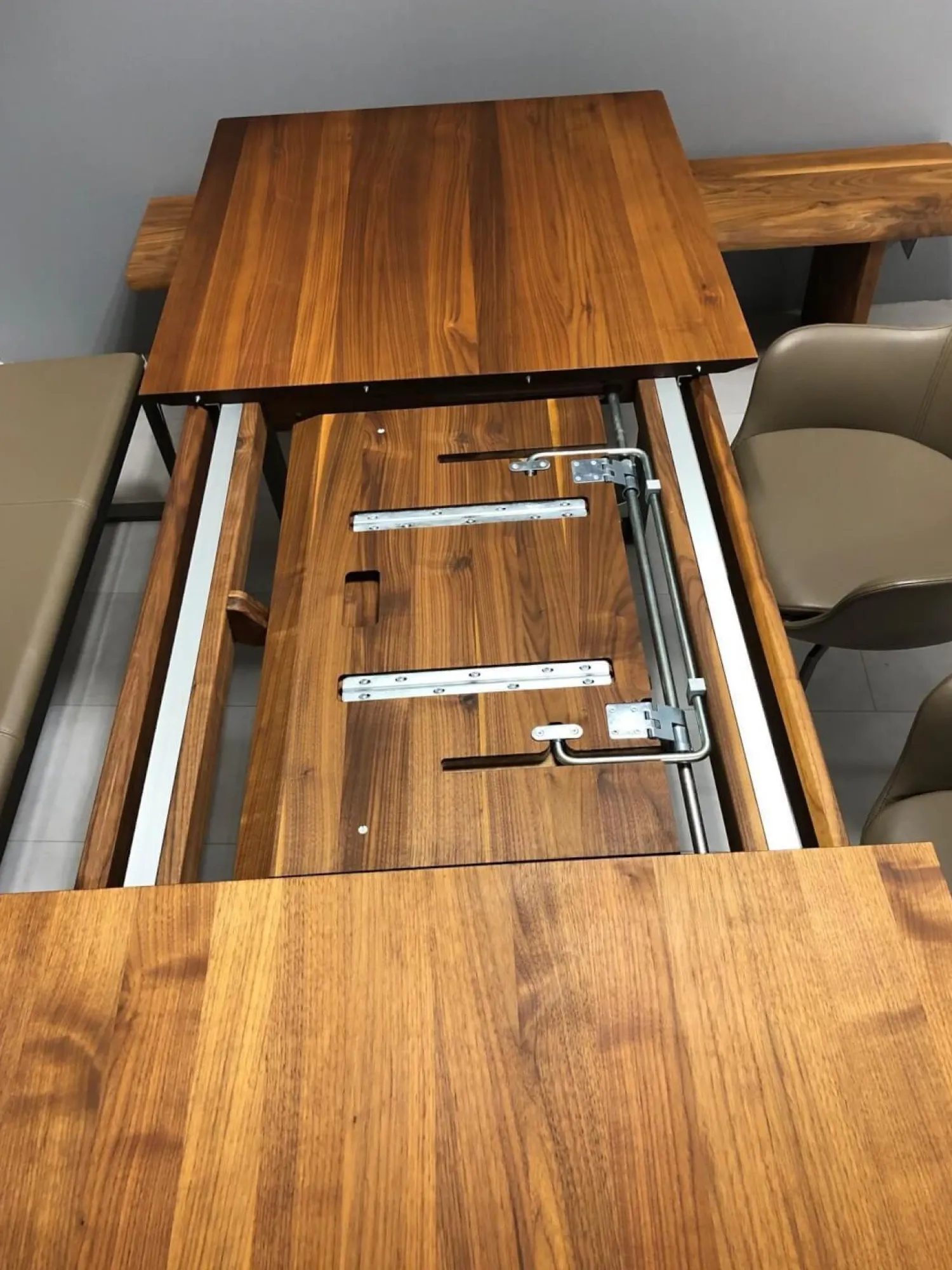 Wimmer Essgruppen|Essgruppe Terso Esstisch Nussbaum Rustikal Massiv 3 Stuhlsessel 1 Bank Leder Colorado Pistazie