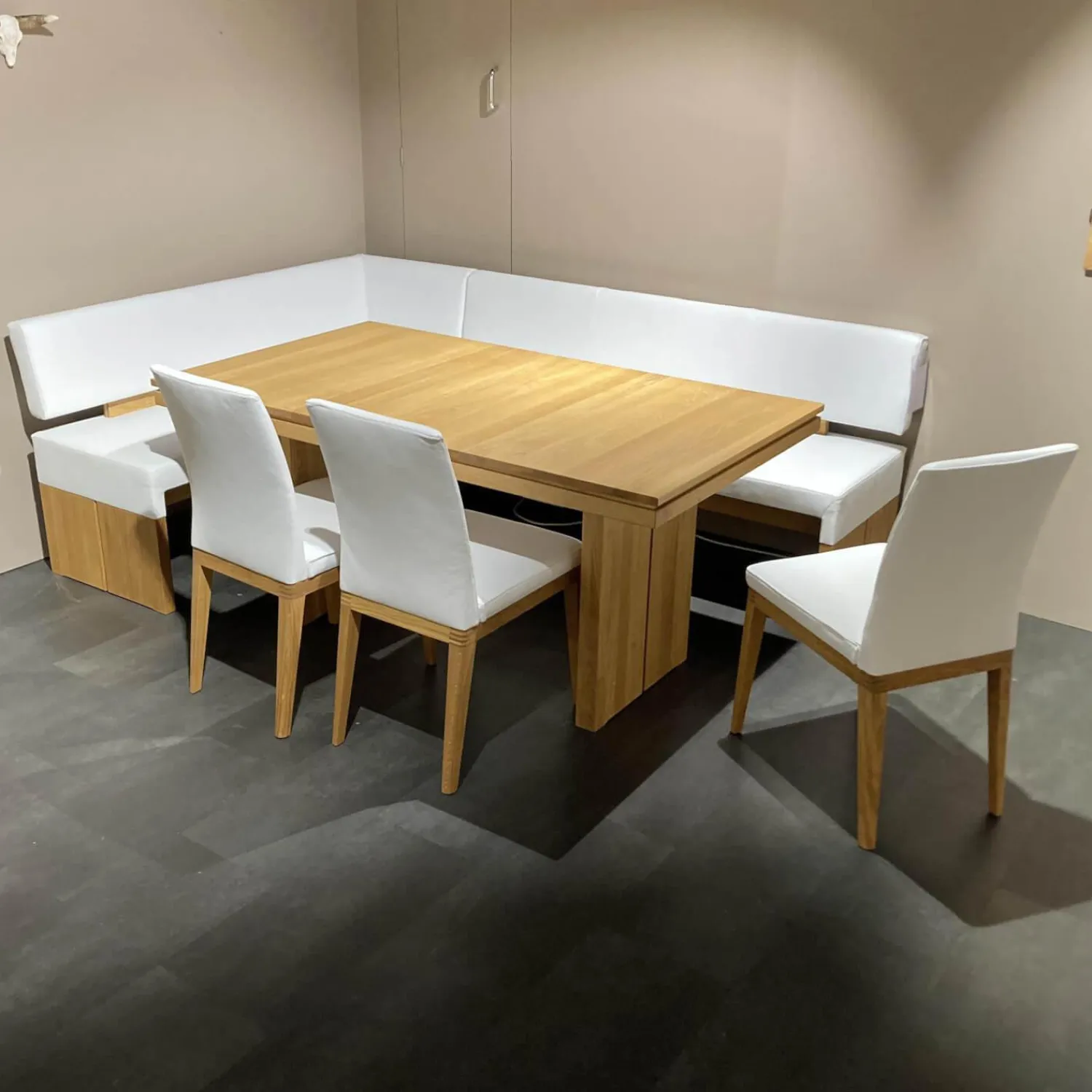 Decker Essgruppen|Essgruppe Vicenza Bank 3 Stühle Leder Weiß Tisch Eiche Massiv Geölt