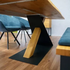 Wimmer Essgruppen|Essgruppe Z34 Säulentisch Rustikale Asteiche Hartwachsöll Natur Äste Säulengestelll Holz Metal RAL7021 Schwarzgrau Mit Einzelbank Und 3 Schalenstühlen Ohne Deko