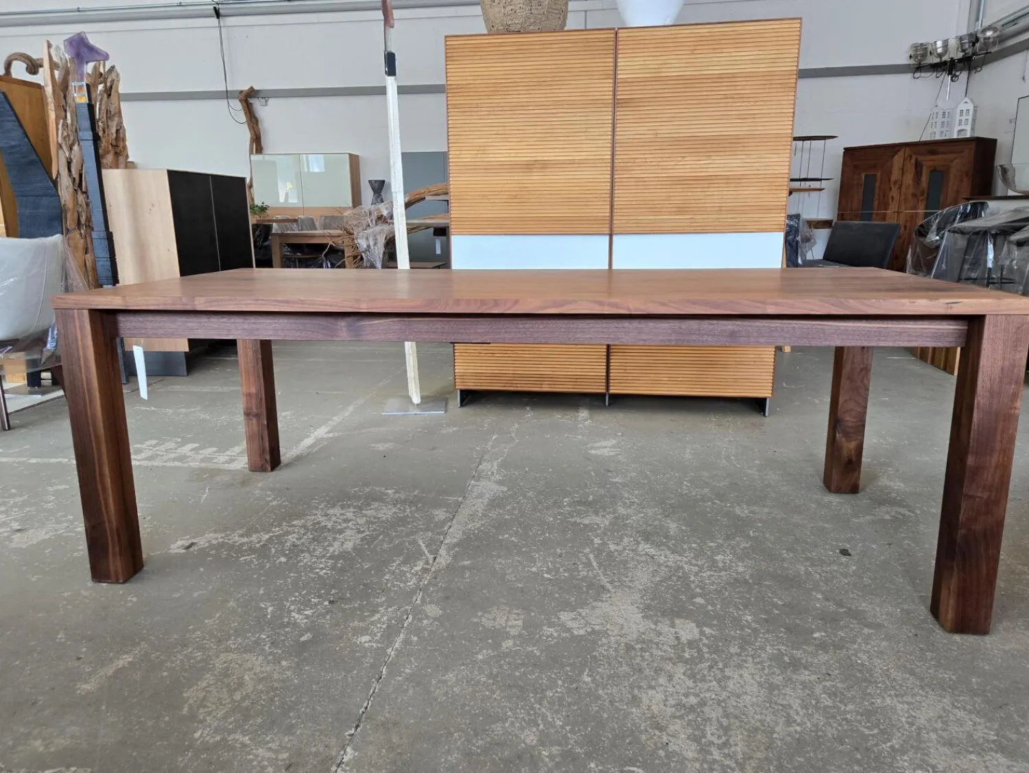 Scholtissek Esstische|Esstisch 2011 Astiger Nussbaum Äste Mit Harz Ausgegossen Mit Auszug