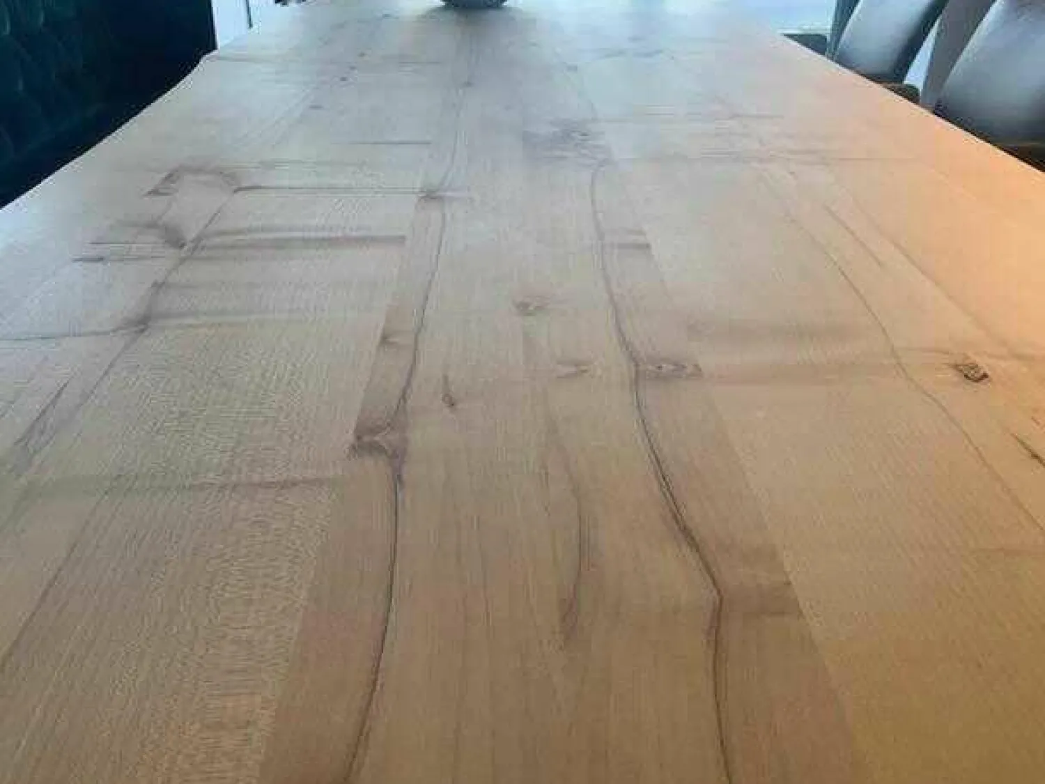 Scholtissek Esstische|Esstisch 110-2 Bergahorn Massiv mit Baumkante Gewölbte Wangen mit Edelstahl