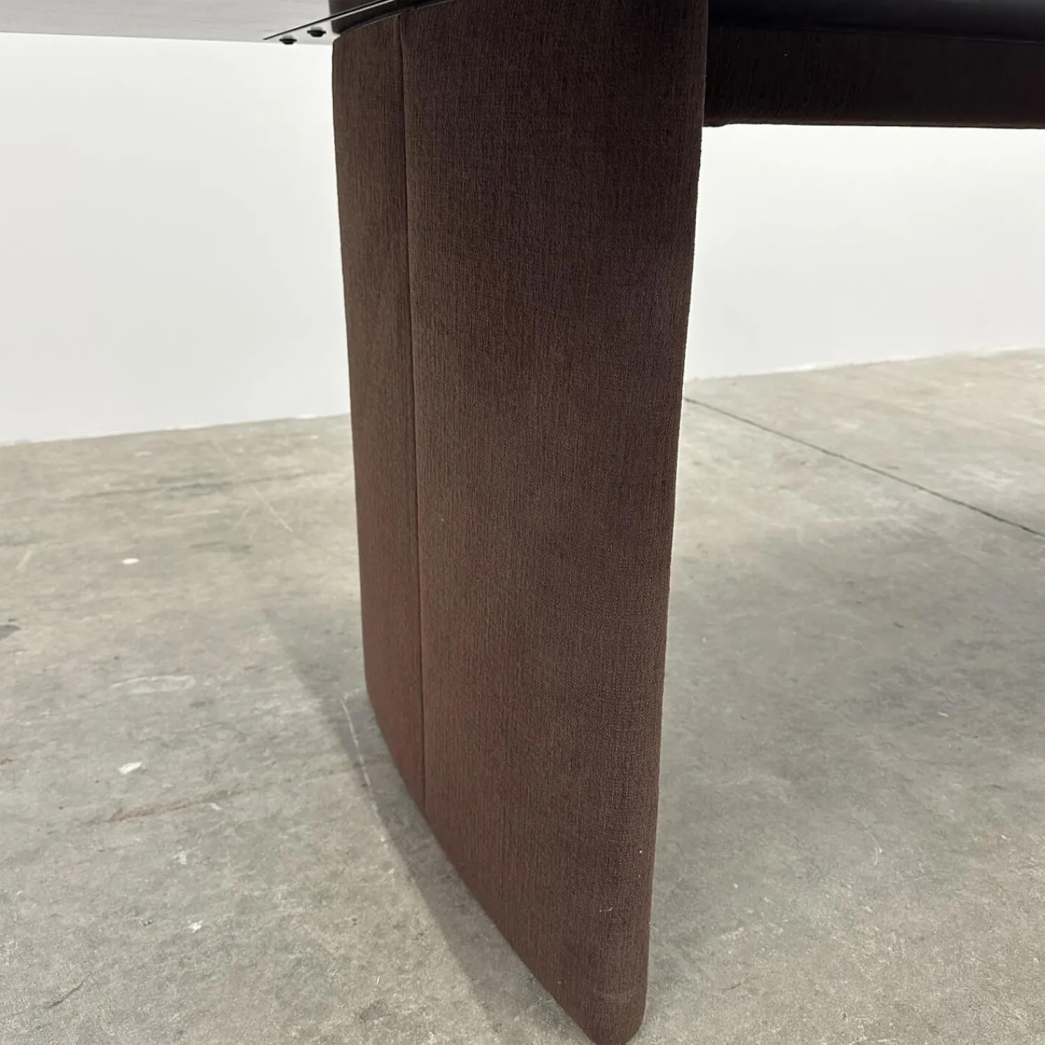 COR Esstische|Esstisch 3222 Ipa Platte Stein Tauern Schwarz Grün Geschliffen Wangen Stoff 10125 Bordeaux Rot