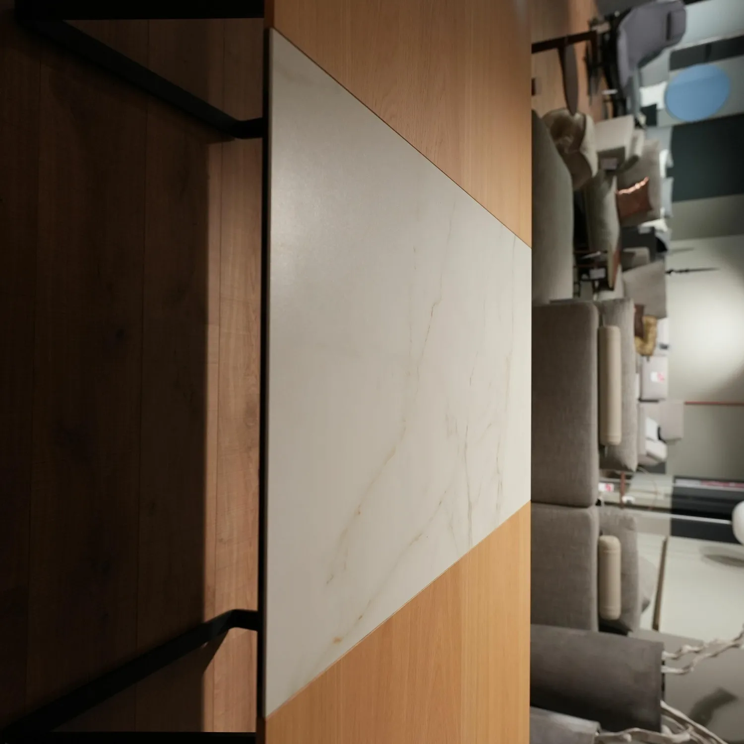 Rolf Benz Esstische|Esstisch 939-211 Tischplatte Eiche Furniert Lackiert Gestell Stahl Schwarz Mit Auszugplatte Keramik Calacatta