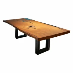 Riva Esstische|Esstisch Auckland Kauriholz mit Naturkanten Gefüllt mit Epoxyharz Gestell Natureisen Geölt