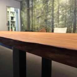 Riva1920 Esstische|Esstisch Auckland Platte Holz Kauri Oberfläche Geschliffen Gestell Natureisen Geölt Schwarz