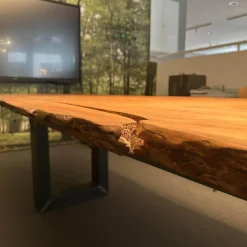 Riva1920 Esstische|Esstisch Auckland Platte Holz Kauri Oberfläche Geschliffen Gestell Natureisen Geölt Schwarz