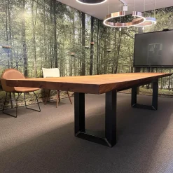 Riva1920 Esstische|Esstisch Auckland Platte Holz Kauri Oberfläche Geschliffen Gestell Natureisen Geölt Schwarz