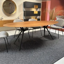 Extendo Esstische|Esstisch Balance Platte Nussbaum Ovale Gestell Schwarz