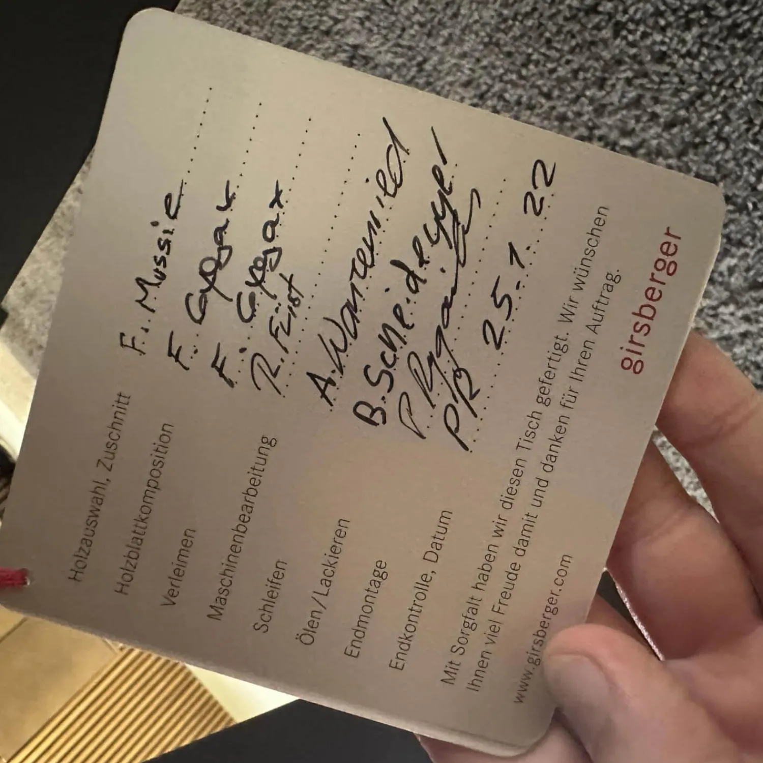 Girsberger Esstische|Esstisch Barra Platte Amerikanischer Nussbaum Natur Geölt Fußausleger Stahl Tiefschwarz Schwarz Pulverbeschichtet