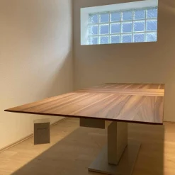 Bacher Esstische|Esstisch Battuta Platte Nussbaum Gewachst Ausziehbar Sockel Chromfarbig