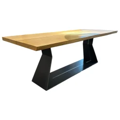 Riva1920 Esstische|Esstisch Bedrock Massivholz Eiche Geölt Gestell Eisen Lackiert Schwarz