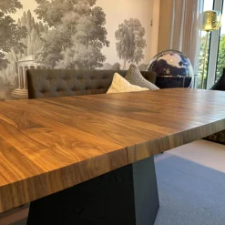 Rodam Esstische|Esstisch Carreau Platte Nussbaum Splint Rautenförmiger Zentralfuß Untergestell Eiche Lack Carbon