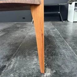 COR Esstische|Esstisch Delta Nussbaum Natur Geölt Mit Gummierten Kunststoffgleitern