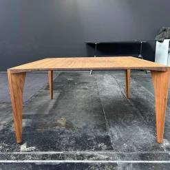 COR Esstische|Esstisch Delta Nussbaum Natur Geölt Mit Gummierten Kunststoffgleitern