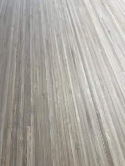 Raum.Freunde Esstische|Esstisch Eldur Platte Bambus 75 Cloud Gestell Boomerang Metall Schwarz Pulverbeschichtet